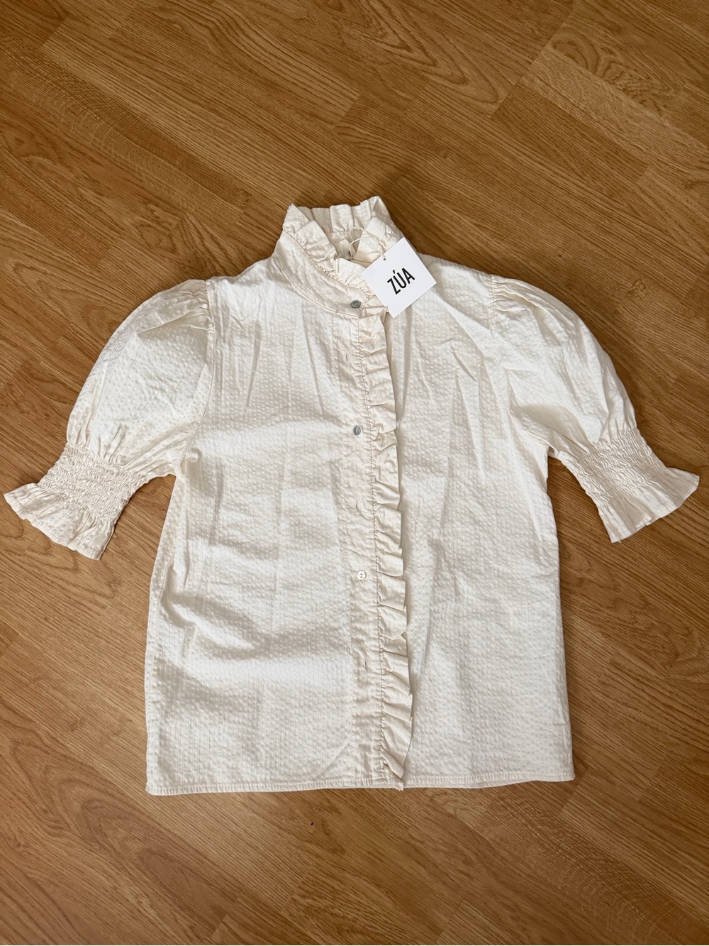ZÚA Cream Ruffle Front Puff Sleeve Blouse